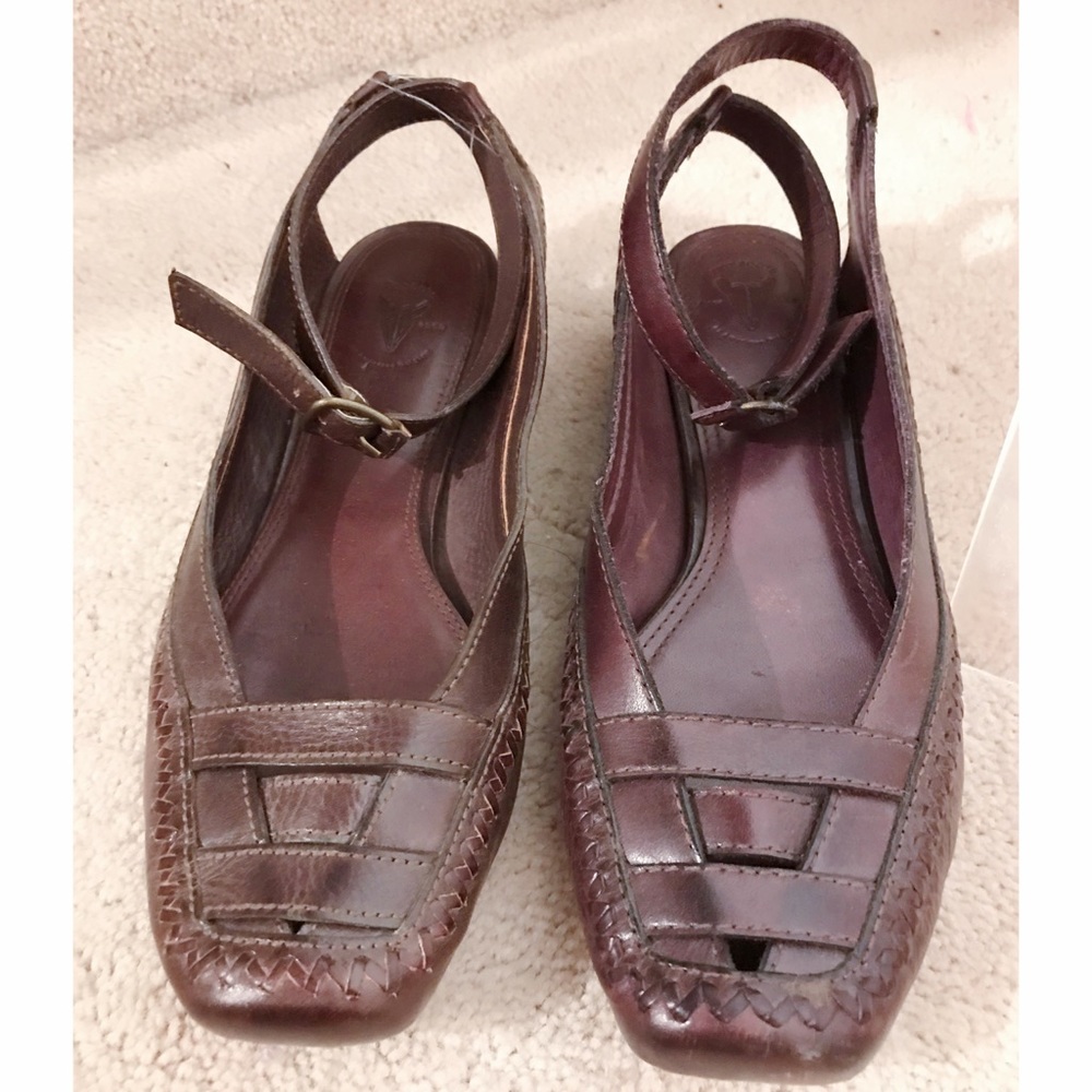 NWOT FRYE BOOTS Anna moccasin in burgundy purple